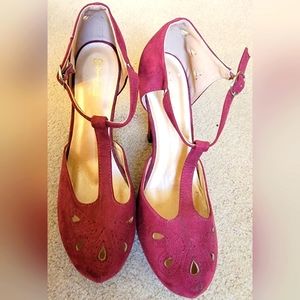 Graham Street Shoe Company Heels SIZE 8